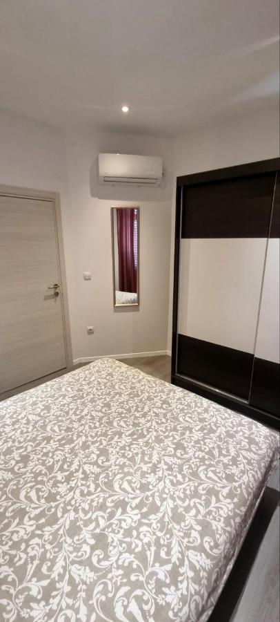 Apartment Lori - Beautiful View Rijeka Exterior photo